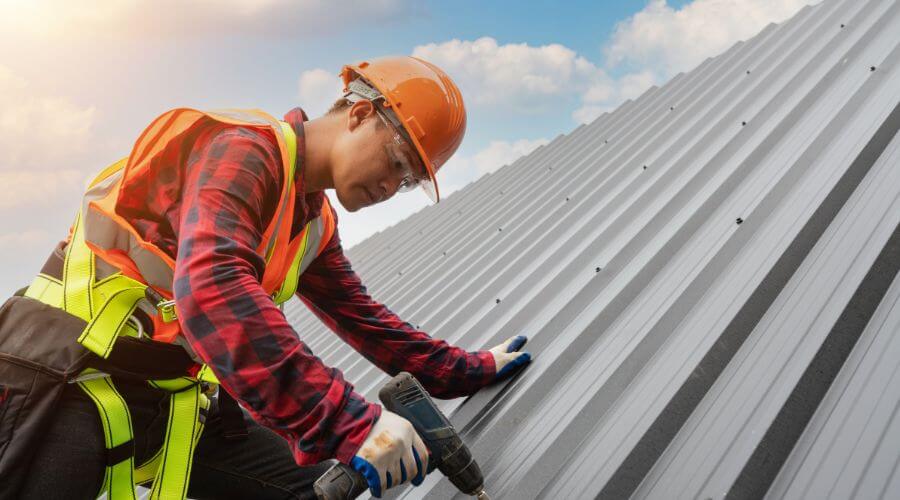 Professional Emergency Roof Repairs services in East Saint Louis, IL